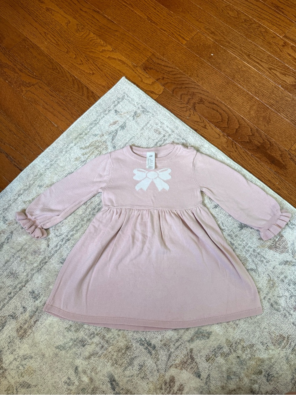H&M Light Pink Knit Dress with White Bow
